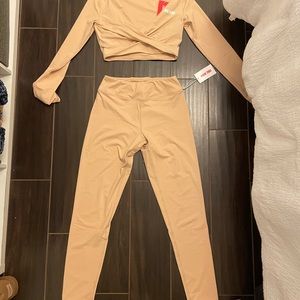 NWT full send fitness workout set